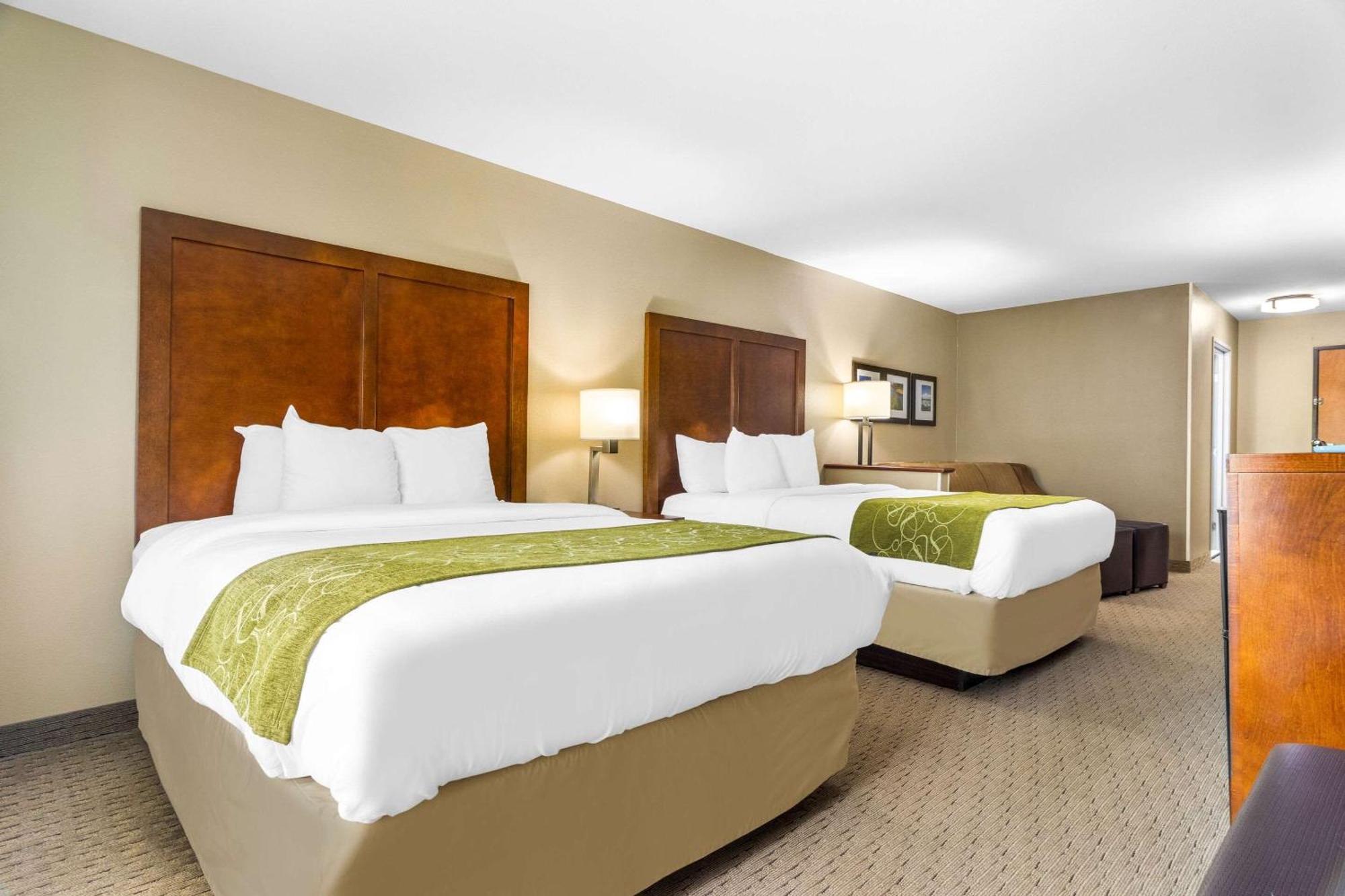 Comfort Suites Mount Vernon Exterior photo